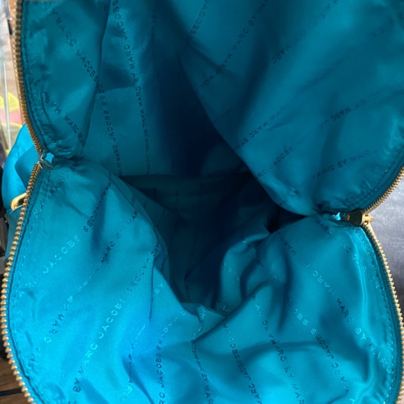 Marc Jacobs Blue Nylon Messenger - Picture 2 of 4